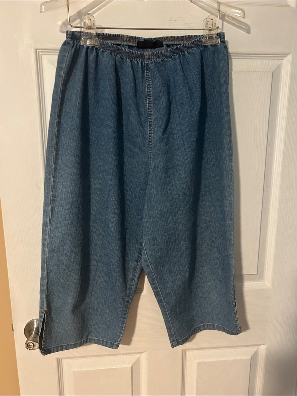 Women's Elastic Waistcapri Denim Pants - Blue
